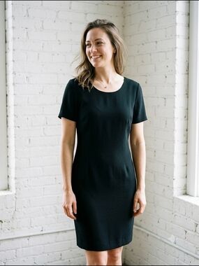 Vanessa Stevens Vintage Black Short-Sleeve Sheath Dress 90s Gothic Minimalism
